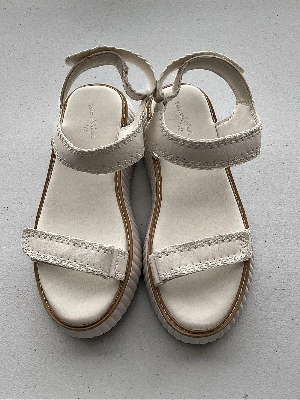 Universal Thread Joey Platform Sport Sandals White (NWOT)